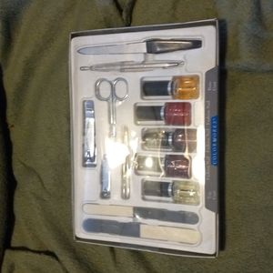 Brand New Colorworks Nail Polish & Manicure set